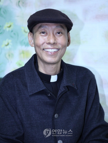 Fr. John Lee.jpg